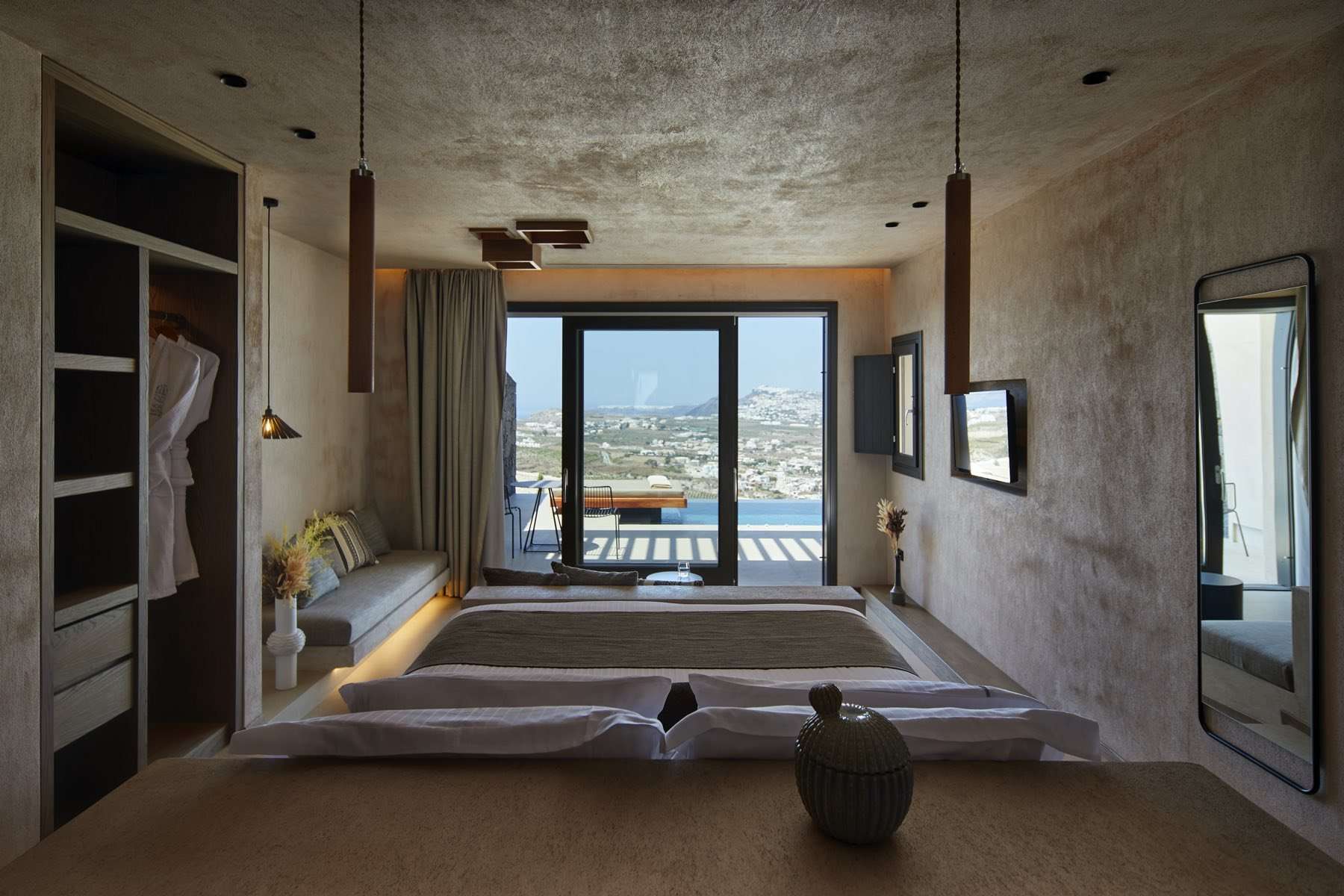 Deluxe Suite with Private Heated Pool