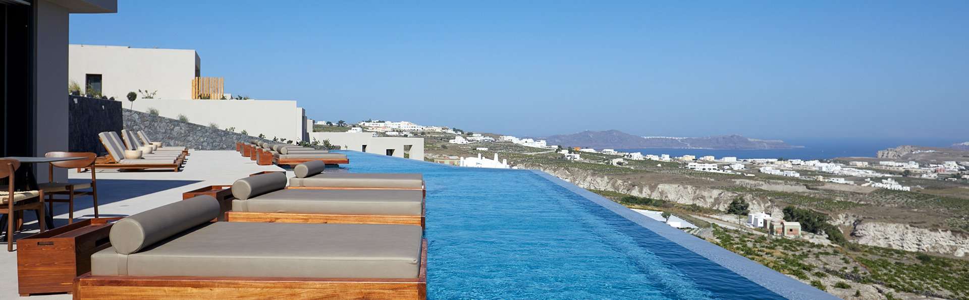 Pool / Sunset Bar