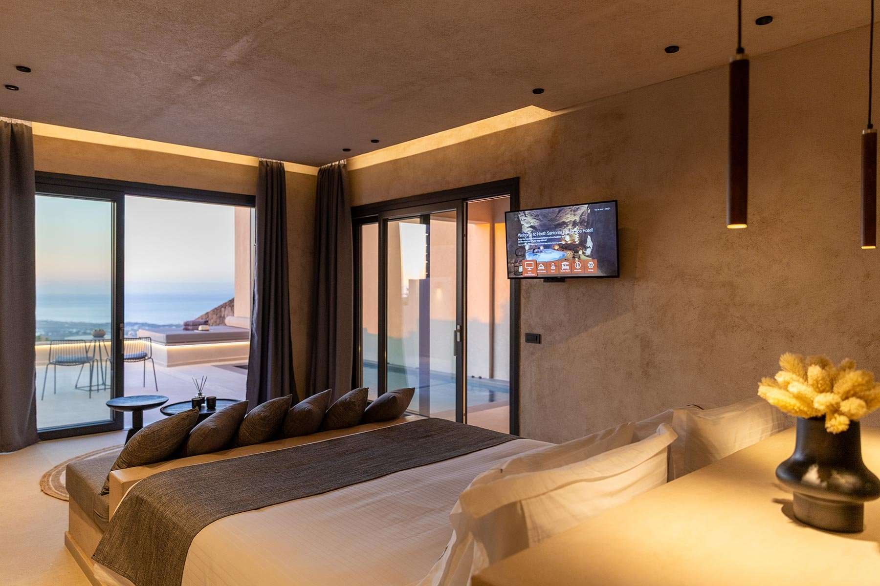 Obsidian Suite with Private Heated Pool